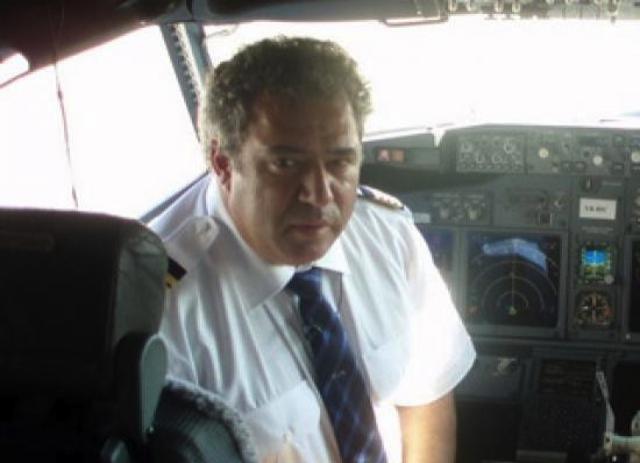 Adrian Iovan, forţat să muncească după ce Cabinetul Boc a tăiat pensiile aviatorilor