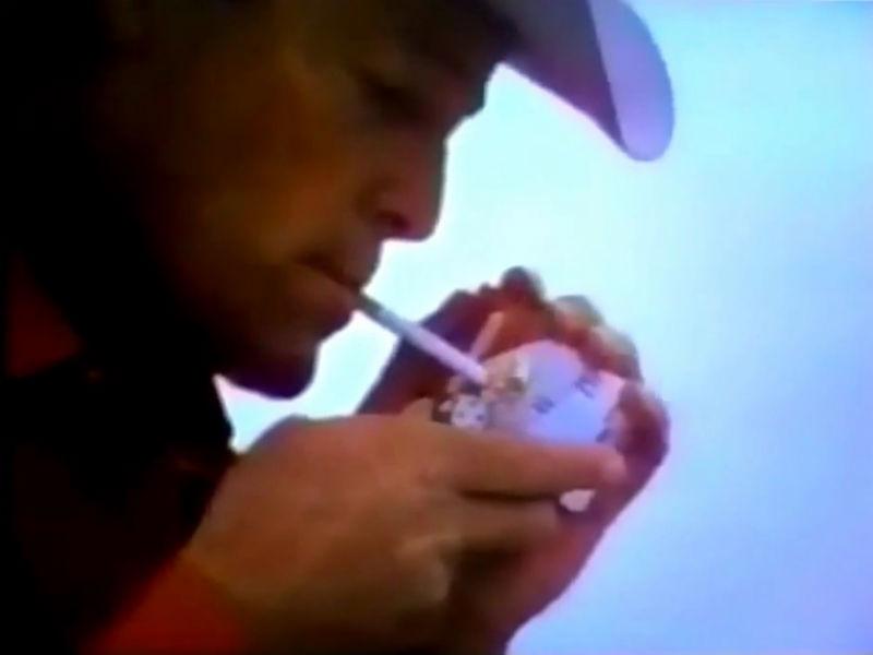 Cowboy-ul din reclamele la Marlboro a murit de cancer pulmonar, la 72 de ani