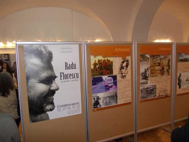 Muzeul ASTRA găzduieşte expoziţia “Radu Florescu – viaţa şi opera”