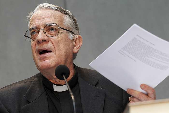 Vaticanul reacţionează DUR faţă de ''grosolănia'' unui articol al revistei americane Rolling Stone