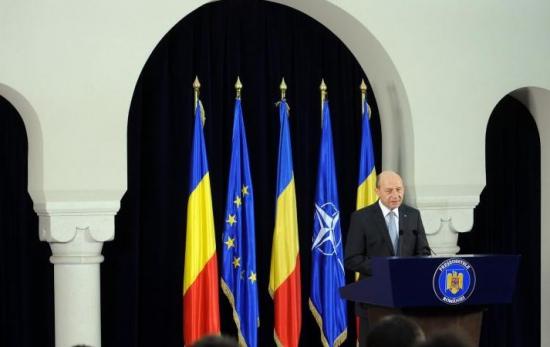 CSAT: Băsescu îl scoate nevinovat pe Opriş
