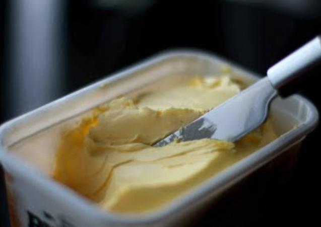 Experţii nutriţionişti vor să INTERZICĂ vânzarea de margarină în Bulgaria. Vezi de ce