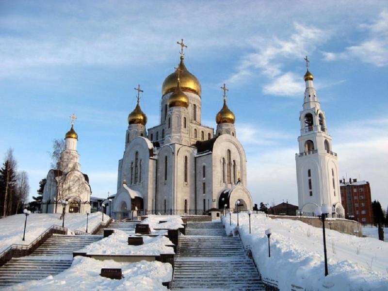 ATAC ARMAT într-o catedrală pe Insula Sahalin, din Rusia: Două persoane, între care o călugăriţă, au fost ucise