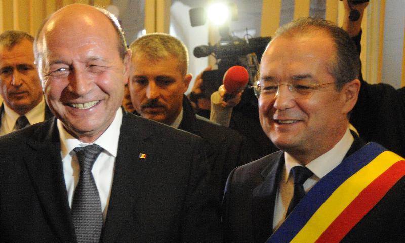 Băsescu participă la o dezbatere organizată de Mişcarea Populară, la Cluj, alături de primarul Boc