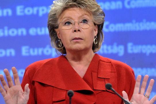 Viviane Reding: ”Rrom” nu înseamnă România!