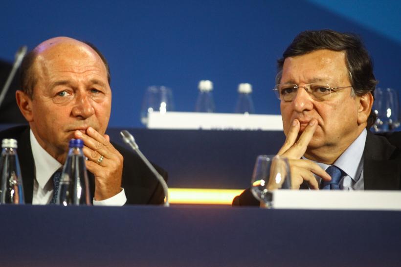 Băsescu se întâlneşte la Bruxelles cu Barroso. &quot;Discuţiile vor acoperi o serie de chestiuni curente europene&quot;