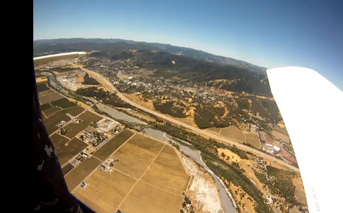 VIDEO VIRAL: Ce filmează o cameră GoPro care pică din avion. 6 MILIOANE de oameni au văzut asta! 