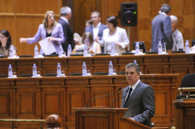 Zgonea: Voi cere Parlamentului să dea o declaraţie comună de respingere a atacului lansat joi de PPE