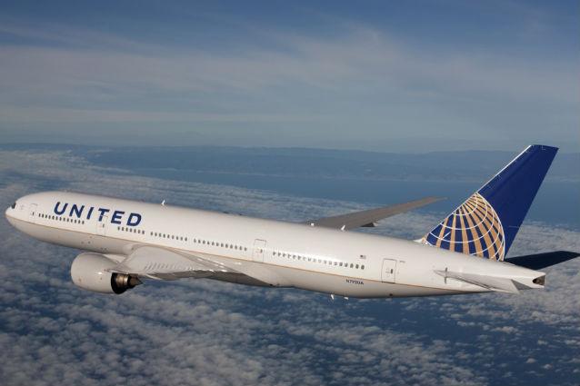 Turbulenţe în aer: o cursă United Airlines a declarat situaţie de urgenţă după ce mai mulţi pasageri au fost răniţi