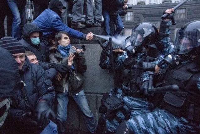 Armistiţiu şi doliu naţional în Ucraina