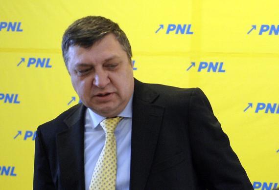 Teodor Atanasiu: Dacă va fi dat afară de la guvernare, PNL va iniţia moţiune de cenzură