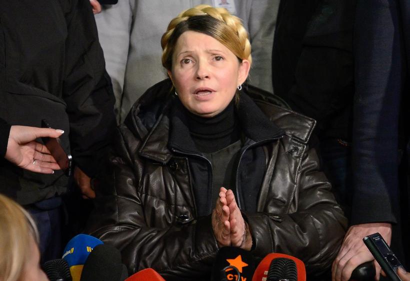 Iulia Timoşenko, în faţa mulţimii de pe Maidan: &quot;Politicienii nu au fost demni nici de o picătură din sângele pe care l-aţi vărsat&quot;(LIVE VIDEO)