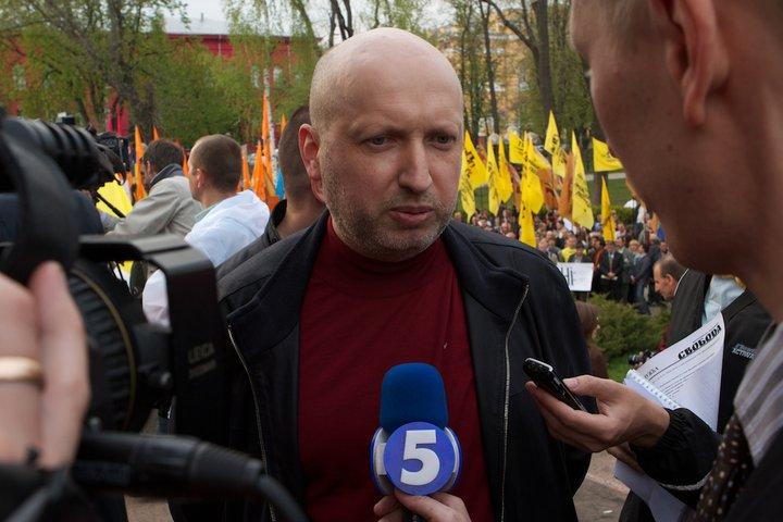 Olexandr Turcinov a fost numit PREŞEDINTELE INTERIMAR al Ucrainei