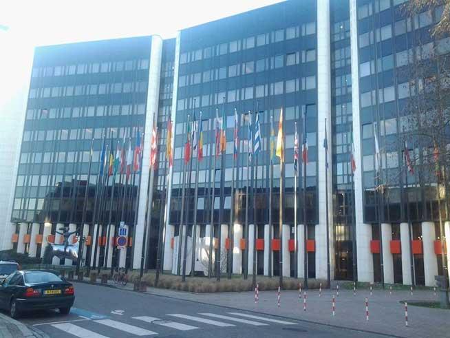 Scandal în Parlamentul European, la Strasbourg. Referendumul din Elveţia a încins spiritele
