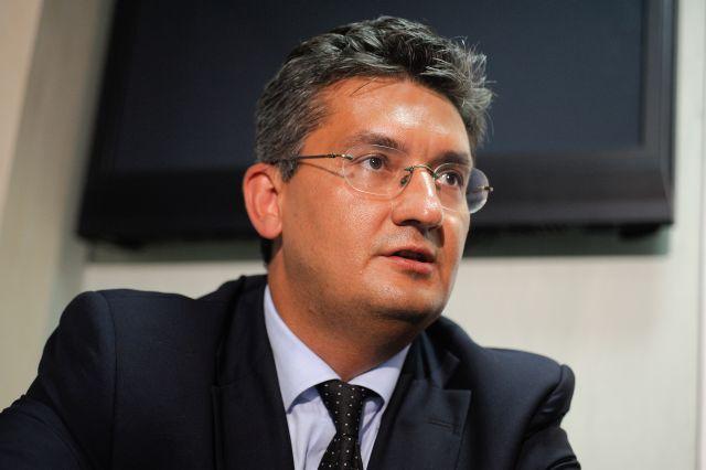 Şeful Agenţiei Naţionale a Medicamentului, Marius Savu, a fost demis