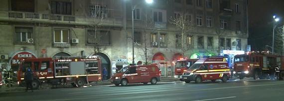 Incendiu lângă Teatrul Nottara: Zece persoane s-au intoxicat cu fum
