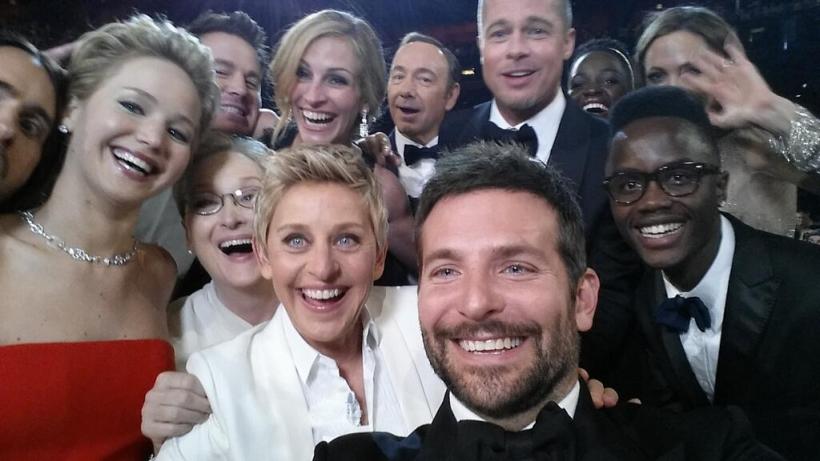 GALA OSCAR 2014: Un &quot;selfie&quot; realizat de Ellen DeGeneres, CEL MAI POPULAR mesaj pe Twitter