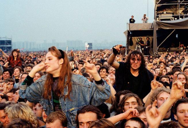 (VIDEO) Imagini de la &quot;Monsters of Rock '91&quot;, din Rusia. Concertul la care euforia s-a transformat în tragedie