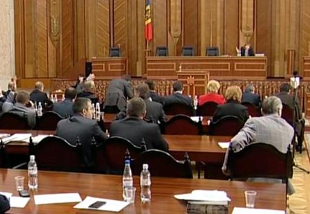 Parlamentul de la Chişinău va adopta joi o declaraţie privind situaţia din Ucraina
