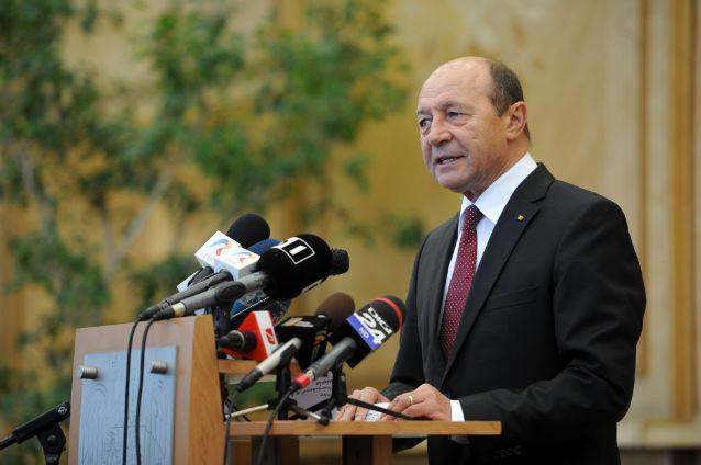 Băsescu: I-am cerut în mod expres premierului ucrainean Iaţeniuk să anuleze legea privind limbile minorităţilor