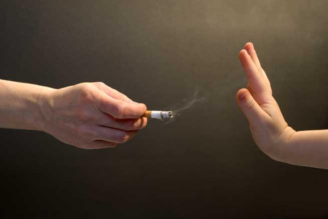 40% dintre copii, victime ale tabagismul pasiv 