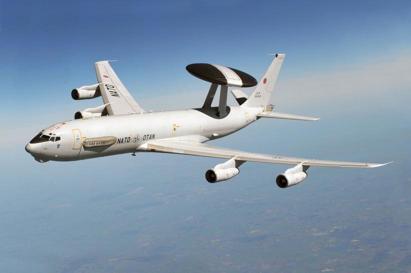 MApN confirmă: Aeronave AWACS ale NATO vor efectua zboruri în spaţiul aerian al României