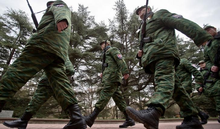 Crimeea îşi face ARMATĂ PROPRIE. Noile trupe de voluntari sunt pro-ruse
