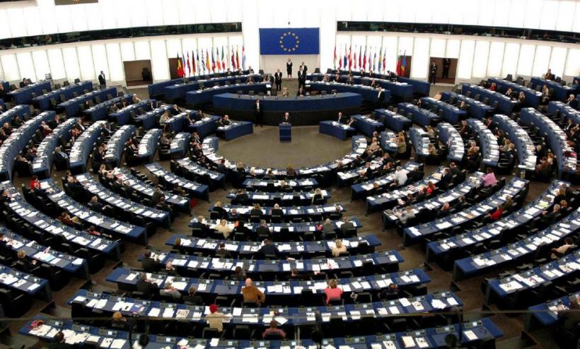 Parlamentul European cere Rusiei să-şi retragă IMEDIAT forţele militare din Ucraina