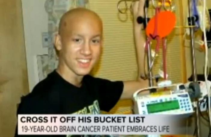 ULTIMELE DORINŢE ale unui adolescent bolnav de cancer. Una dintre ele este ŞOCANTĂ şi a atras atenţia presei (VIDEO)