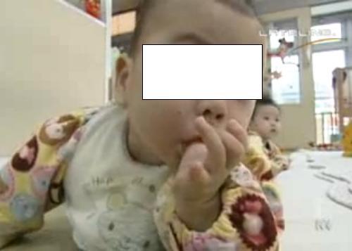 (VIDEO) VAL URIAŞ al abandonurilor de bebeluşi bolnavi în materintăţi. Autorităţile chineze s-au declarat &quot;ÎNGROZITE&quot;