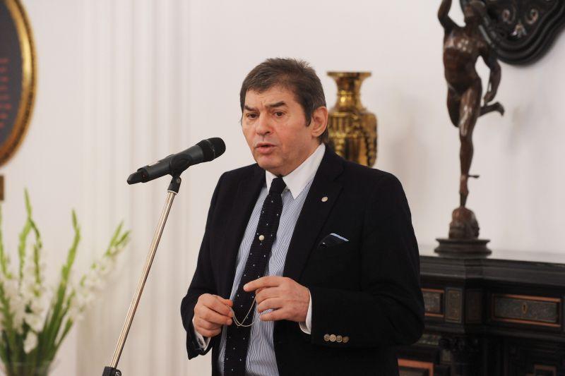 Preşedintele Camerei de Comerţ, Mihail Vlasov, reţinut de DNA pentru o şpagă de 1 MILION DE EURO