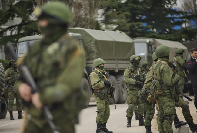  Bază ucraineană din Crimeea, atacată de un grup pro-rus