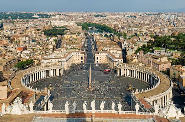 Cocaină la Vatican. 340 de grame, găsite împachetate în prezervative