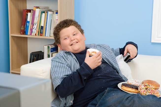 Obezitatea la braţ cu depresia. Copii care au multe kilograme peste greutatea normală au şi multe probleme psihologice 
