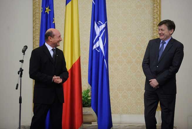 PPE a condiţionat admiterea PNL în PPE de susţinerea politicii lui Traian Băsescu