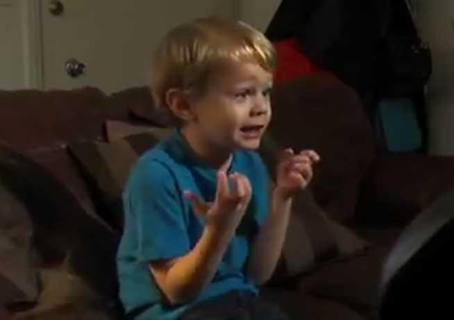 Un băieţel de doar cinci ani a descoperit o vulnerabilitate de securitate a consolei Xbox