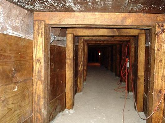 Tuneluri secrete destinate traficului de droguri, descoperite în California, la graniţa cu Mexicul (VIDEO)