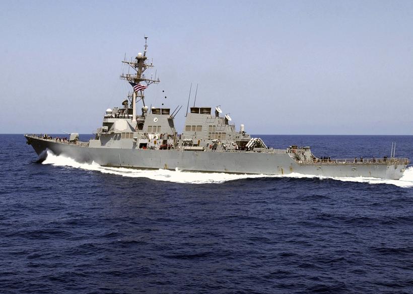 Distrugătorul american USS Donald Cook, trimis de Pentagon în Marea Neagră pentru a &quot;linişti aliaţii&quot;
