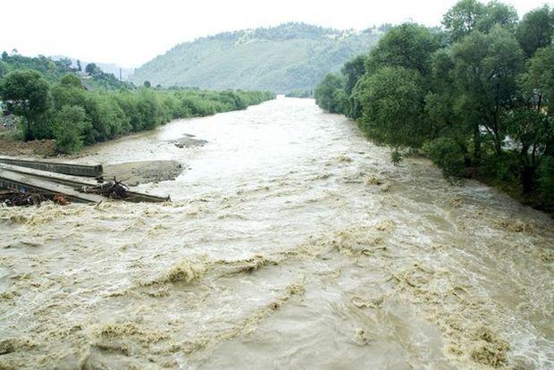 Apele Române şi Institutul Naţional de Hidrologie au finalizat hărţile de hazard şi risc la inundaţii