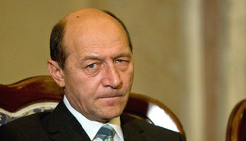 Băsescu: &quot;România nu va avea nicio ezitare să intervină militar pentru apărarea unei ţări membre NATO&quot;
