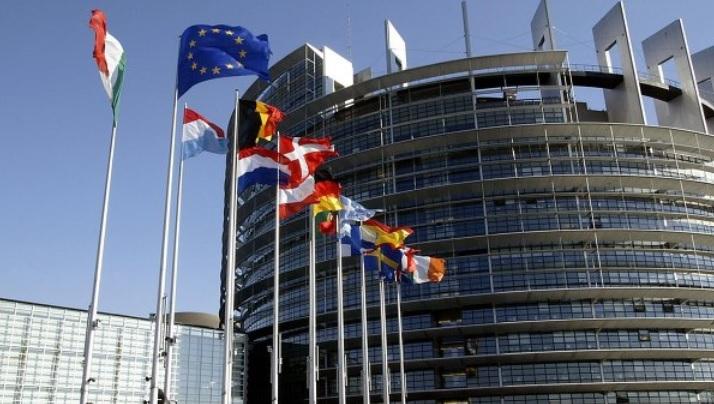 Parlamentul European cere sancţiuni UE împotriva companiilor energetice ruse