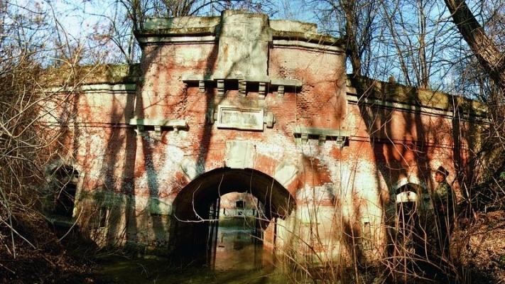 Misterele Bucureştiului. Forturile Capitalei, istoria năpădită de buruieni şi ignoranţă FOTO 
