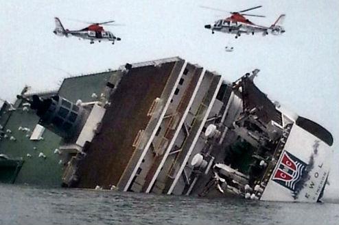 Ultimul bilanţ oficial al naufragiului feribotului Sewol: 104 morţi şi 198 de dispăruţi
