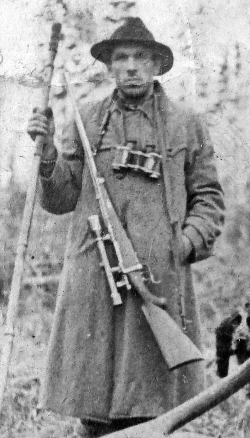 Acţiunea de căutare şi deshumare a lui Gheorghe Paşca şi Gavrilă Rus, ucişi de Securitatea Comunista la 5 februarie 1956 18480488