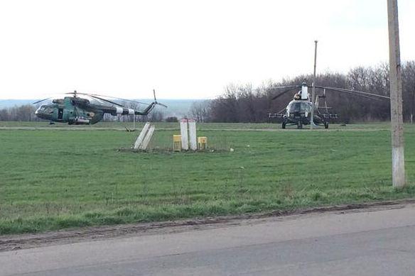 Un elicopter ucrainean a fost distrus la sol de tirurile militanţilor pro-ruşi