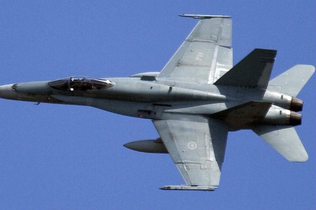 NATO ne câştigă încrederea cu şase avioane de luptă canadiene