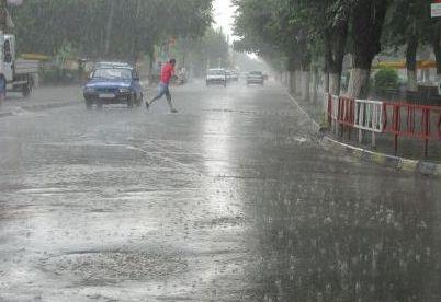 Ploaia a lăsat mai multe localităţi din judeţul Caraş-Severin fără curent electric
