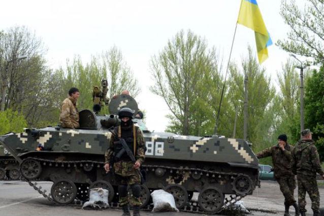 Lupte grele la Slaviansk. Ministrul ucrainean de Interne anunţă mai mulţi morţi