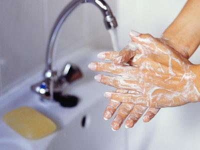 Spală-te pe mâini pentru a salva vieţi! Peste 30% dintre bolile infecţioase sunt  transmise prin mâinile murdare