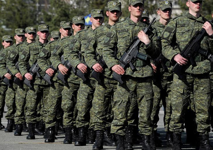 Kosovo vrea armată proprie. România nu a recunoscut independenţa Kosovo